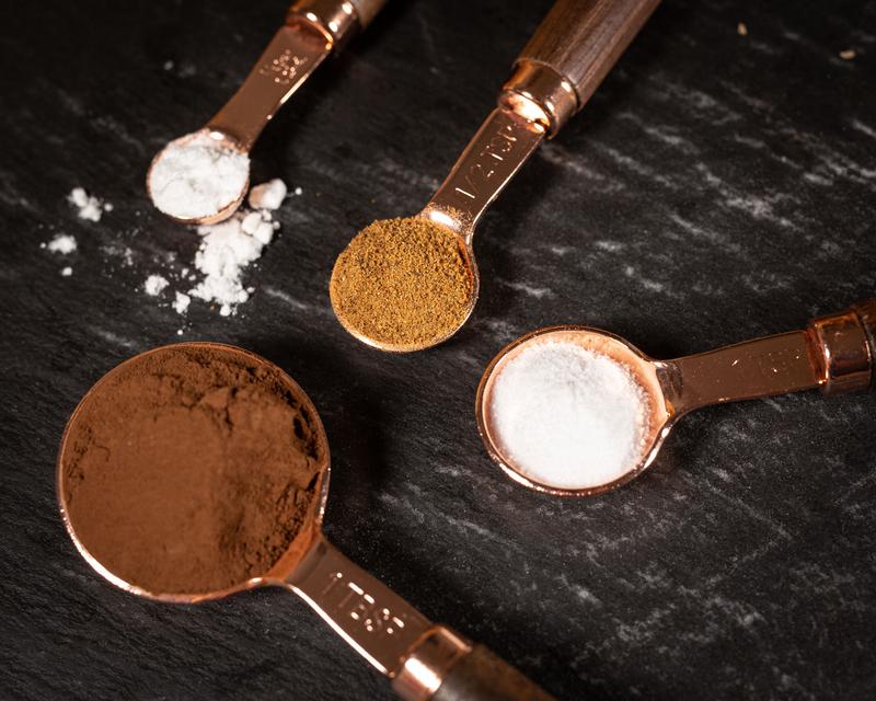 Wooden Rose Gold Measuring Cups & Spoons 4