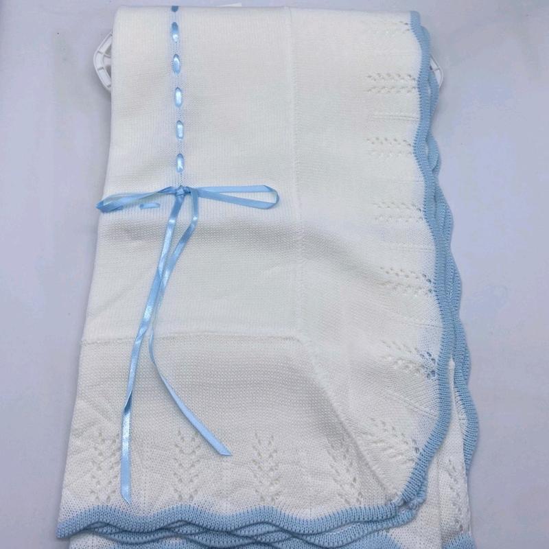 beautiful  Spanish style shawl with contrast edging and ribbon 4