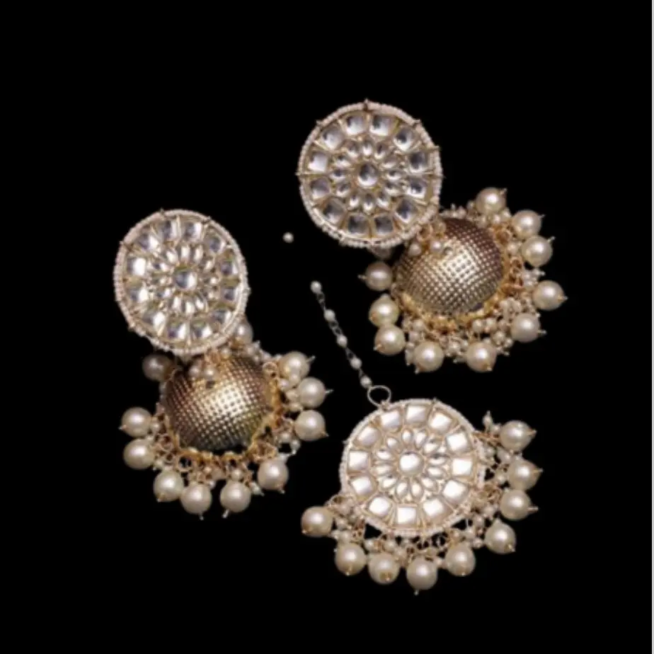 Earring tika set (Jhumke style)