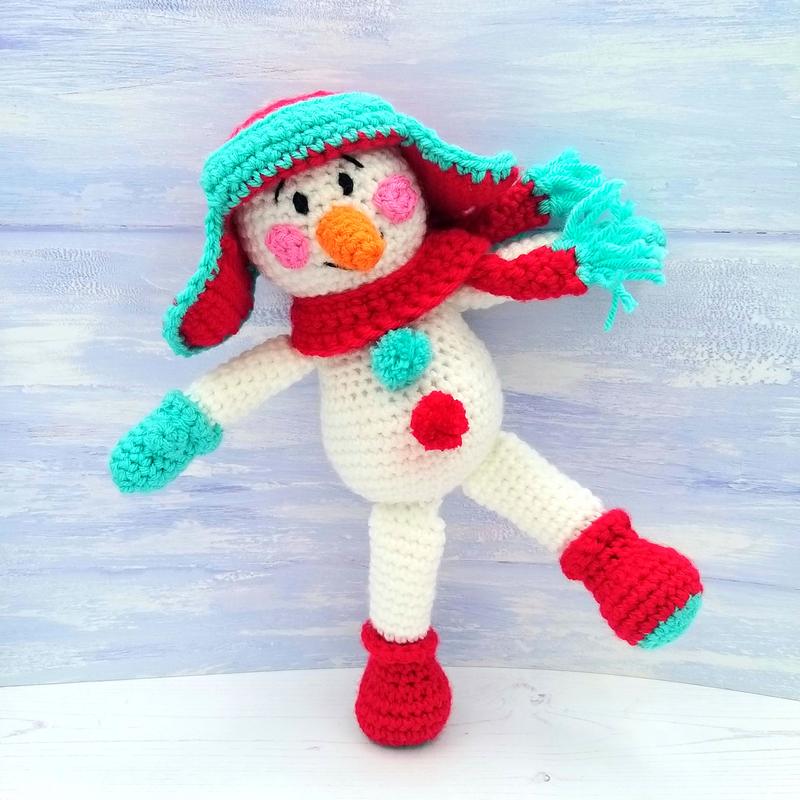 Chilli the Snowman Crochet Kit - Amigurumi Toy DIY Crochet Kit 5