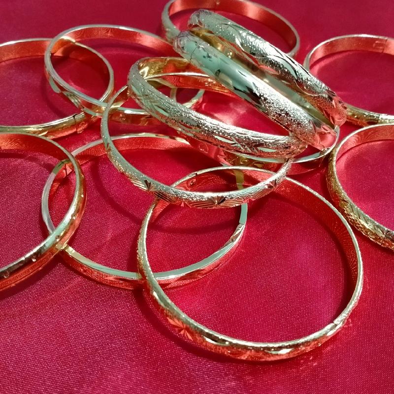 4 pcs Bangle class A bangkok good quality hypoallergenic &no - TikTok ...