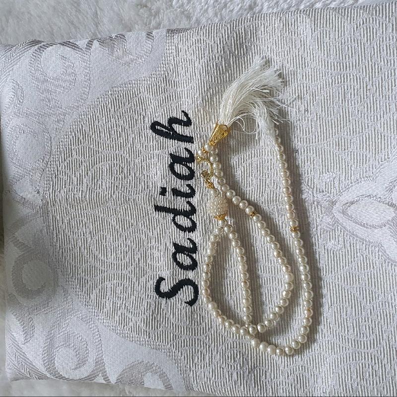 Personalising Travel Prayer mat 69x120cm with pearl Tashbih and Cream color paper box comes with. personalised prayermat 6