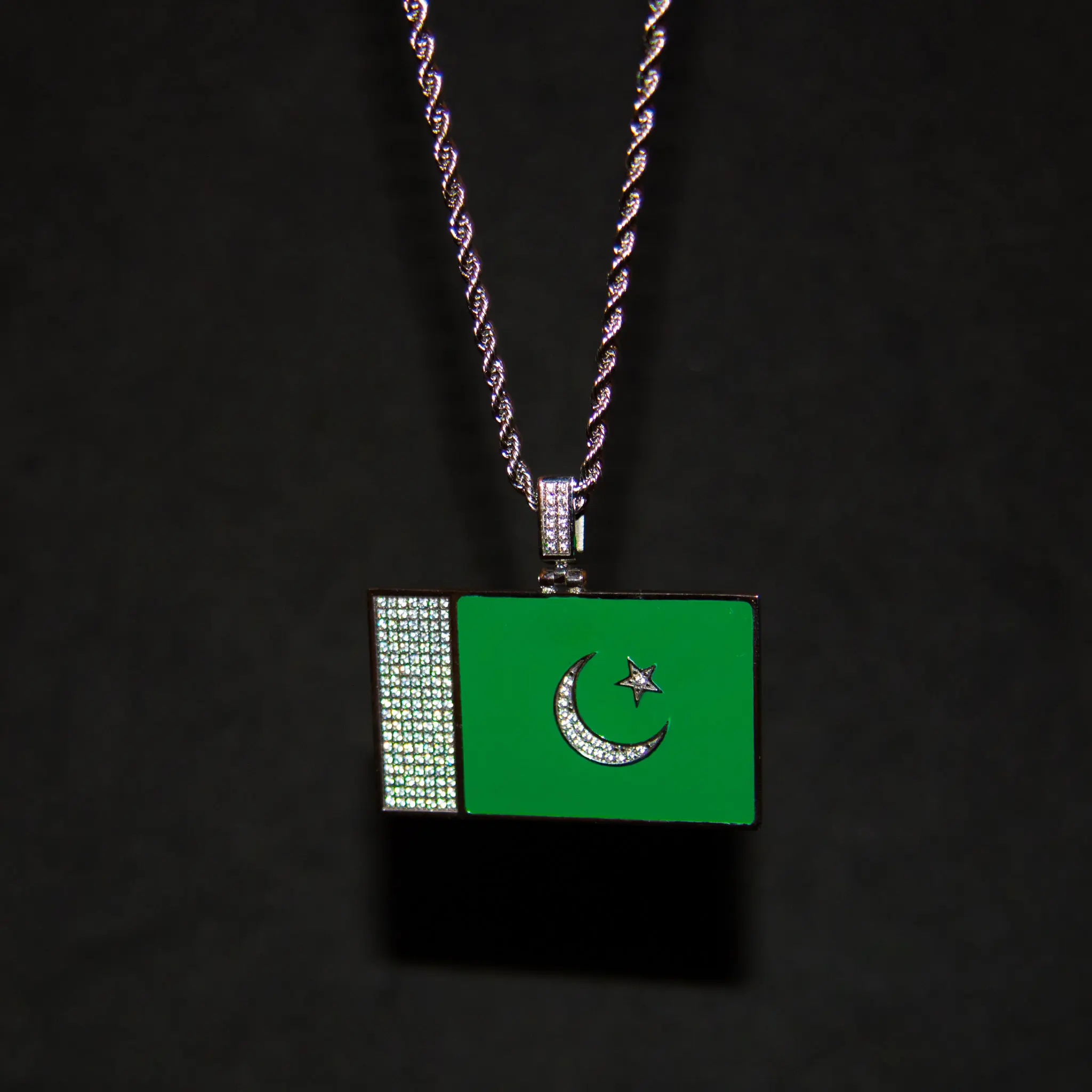 Pakistan Flag Pendant - Christmas, Christmas Gifting, Gifts For Her, Gifts for Women, Gifts for Men, Trending Jewelery, Fashion Jewellery, Luxury Stylish Birthday Gift