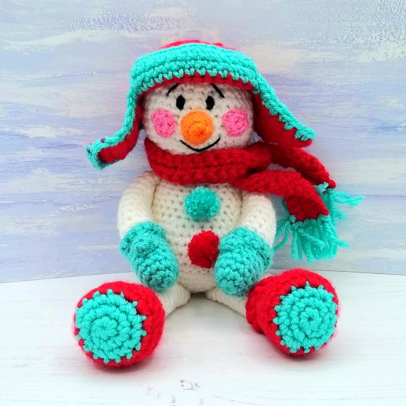 Chilli the Snowman Crochet Kit - Amigurumi Toy DIY Crochet Kit 4